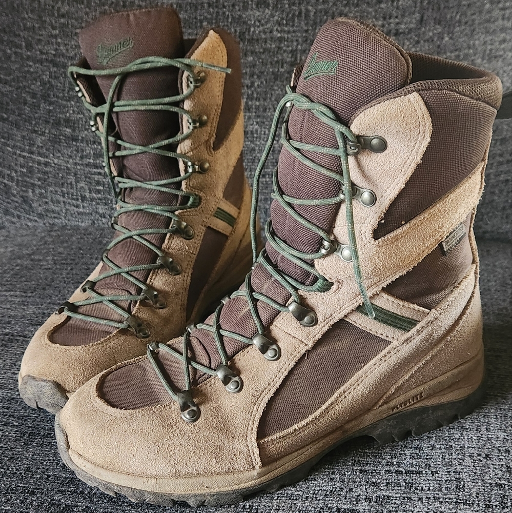 Womens 8.5 Danner Wayfinder
